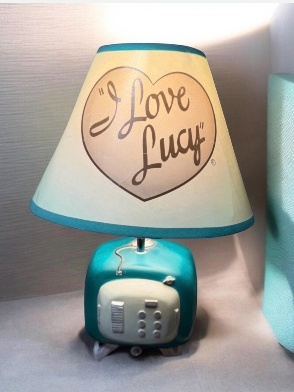 I Love Lucy "California Here We Come" TV Retro Table Lamp - Vintage